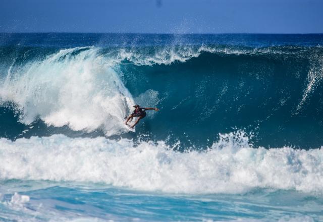 okinawa beach surfing